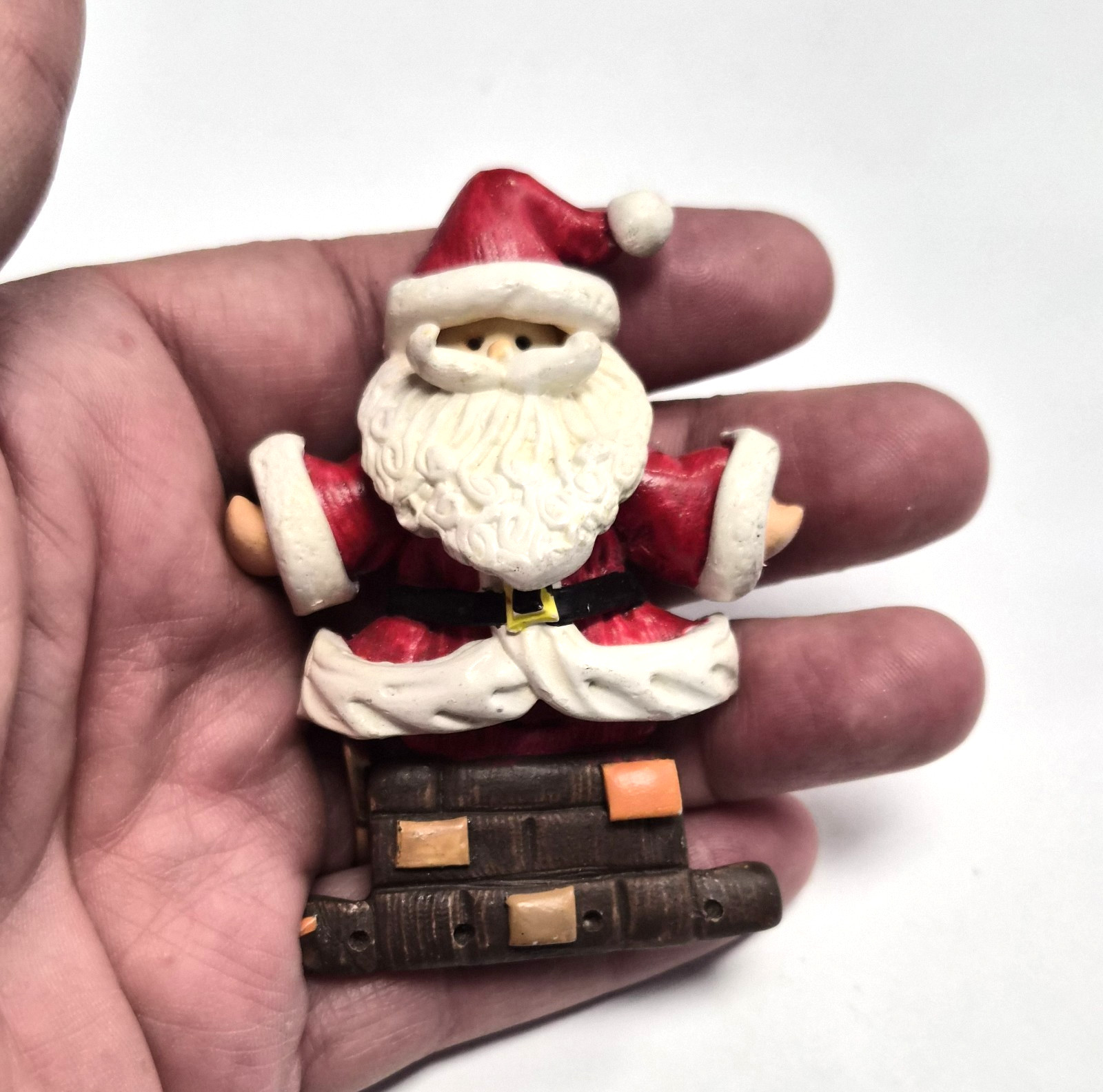 Estate Decorative Christmas Clay-Art Style Resin Santa Clause Pin / Brooch