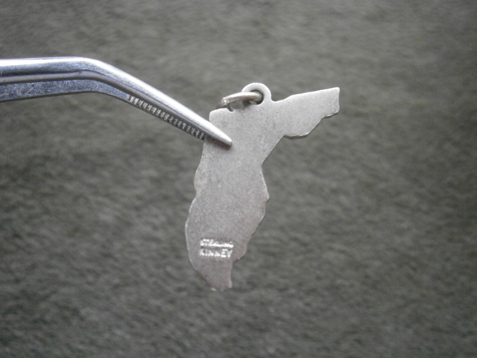 Kinney Florida Outline Map Vintage Sterling Silver Travel Charm Pendant 1.8g