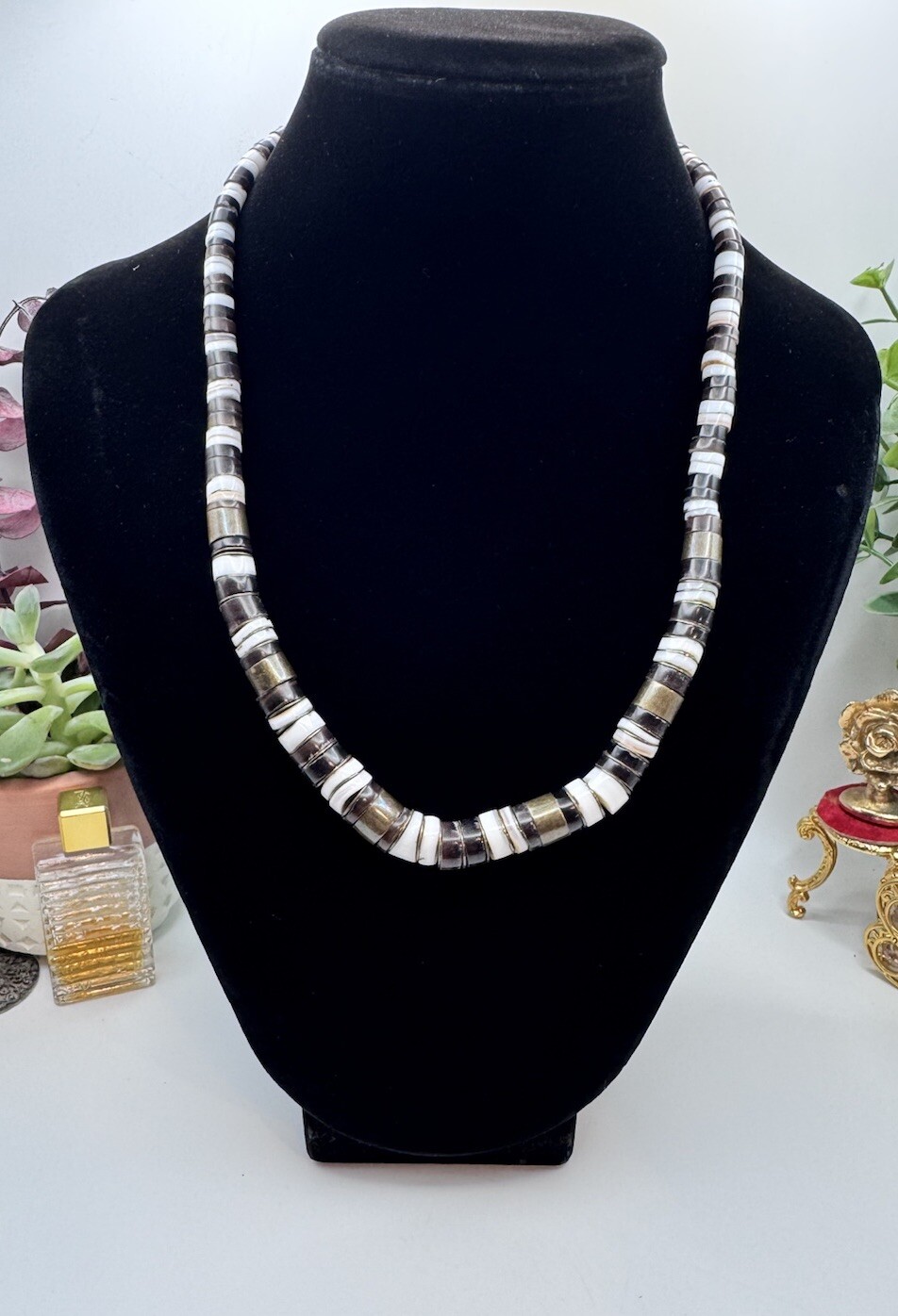 Shell Necklace-18” White, Brown & Black Beads Barrel Closure Boho