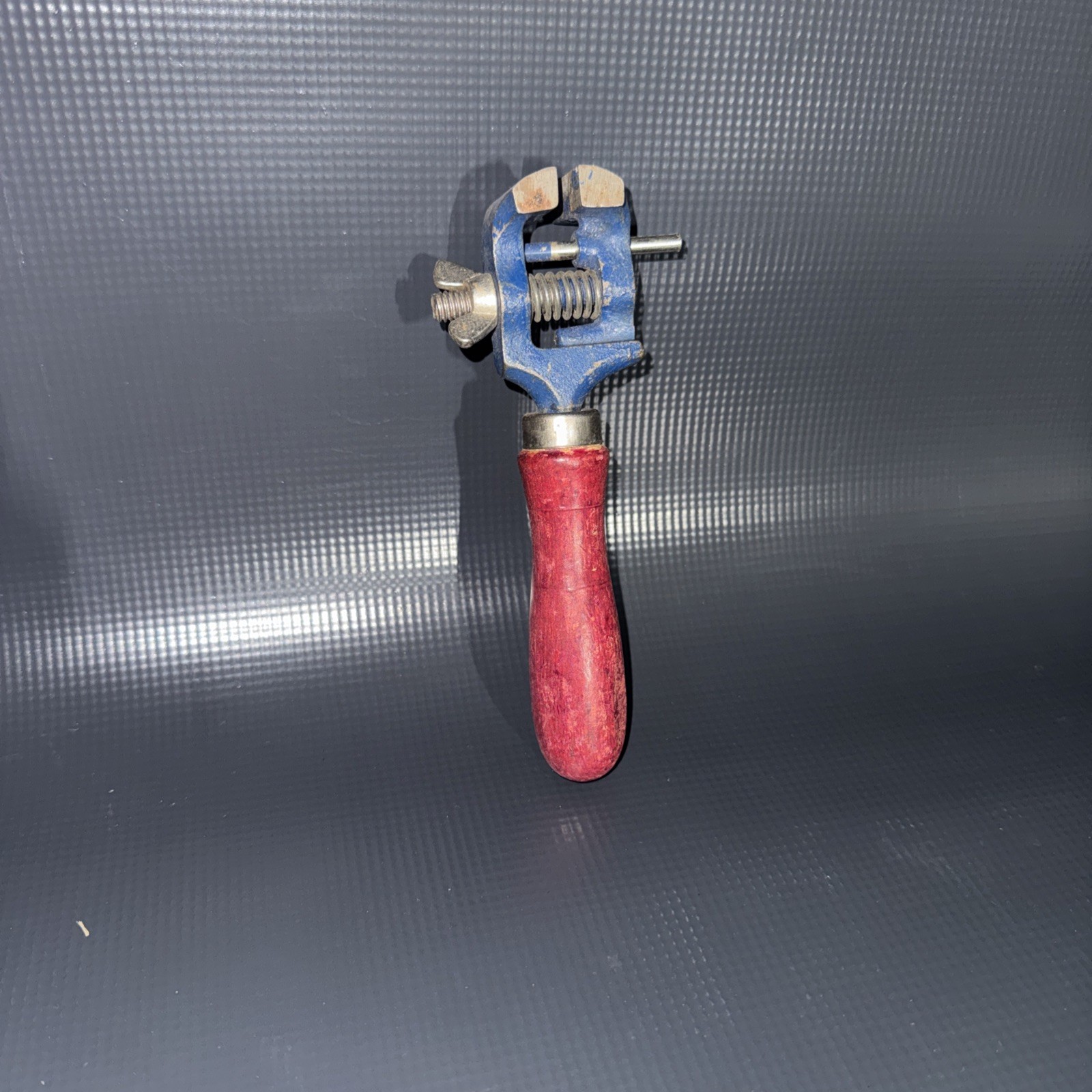 Vintage Hand Held Vise Watchmaker Jeweler Gunsmith Wooden Handle Vice ~