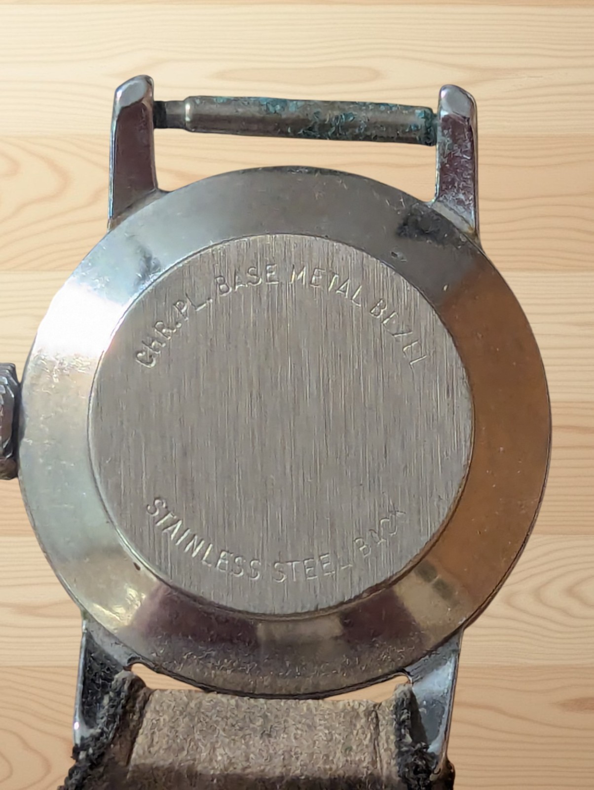 Mickey Mouse Vintage Ingersoll Watch original watch band – – needs repair