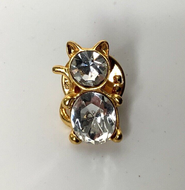 Vintage Avon April Simulated Birthstone Cat Pin 885