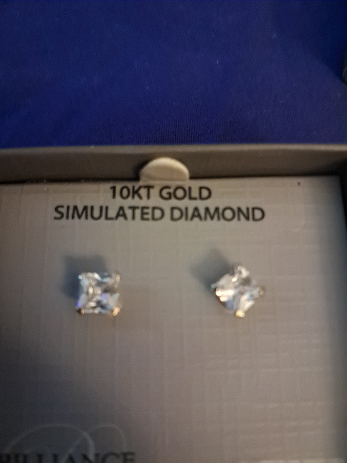 Women’s Earrings 10kt Gold Simulated Diamond Made In Dominican Republic New Box