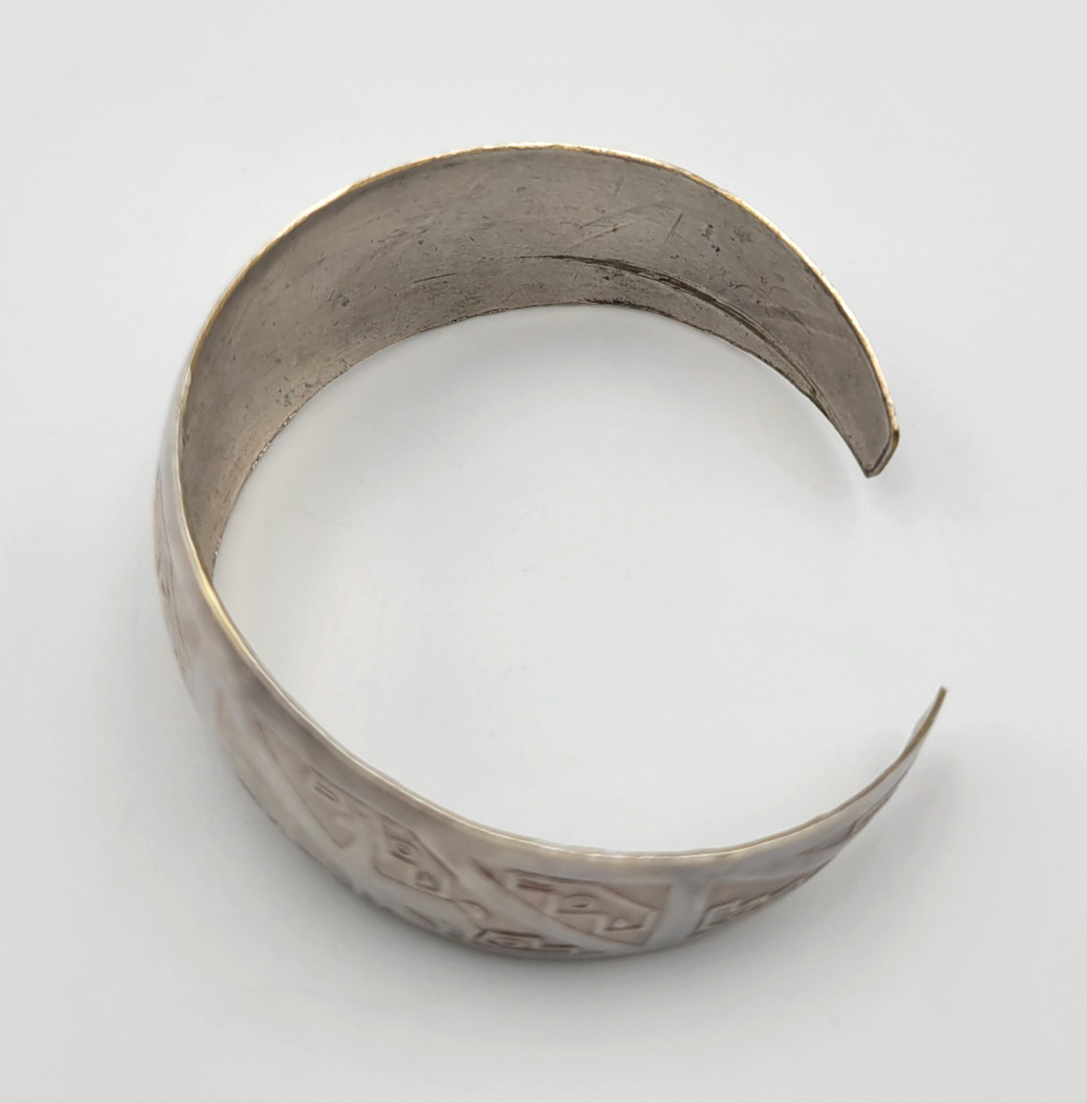 Vtg Peruvian Silver Plate Meso-American Figural Panel Cuff Bracelet MCM