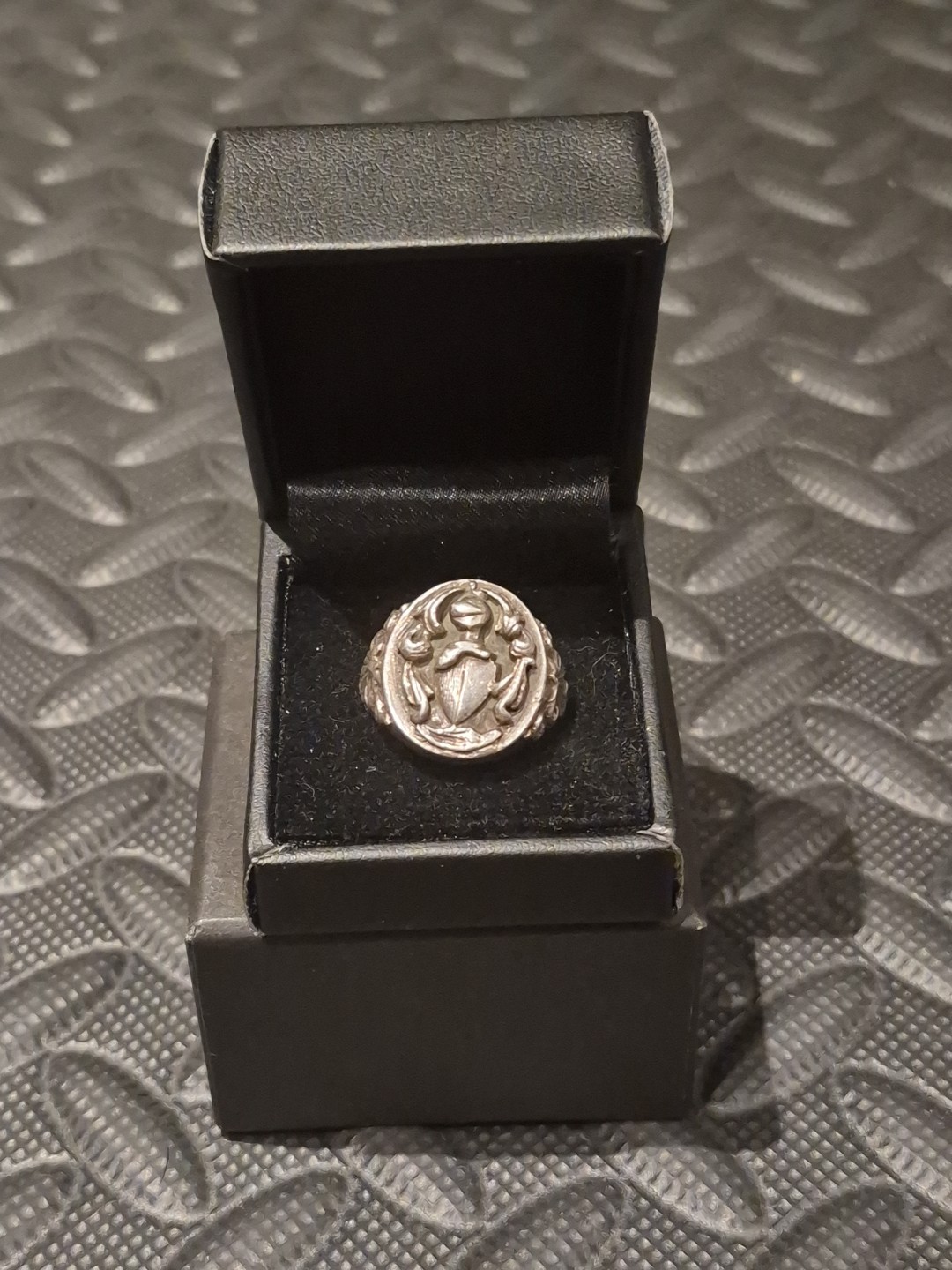 Coat Of Arms Solid Sterling Silver 925 Ring 12g Size S 1/2 XRF TESTED FREE POST.