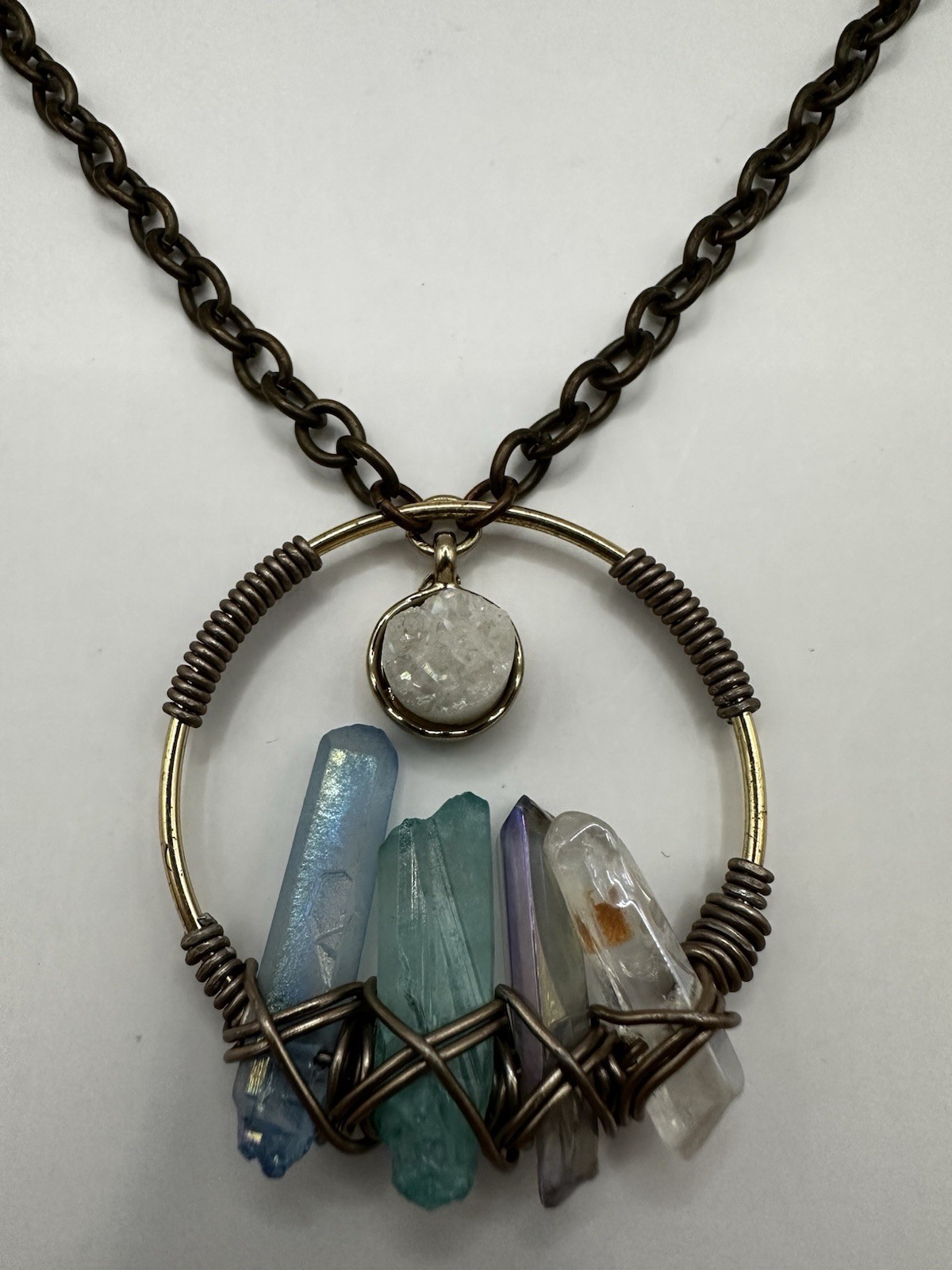 Wire Wrapped Circular Crystal Pendant With Cable Chain 26 Inch
