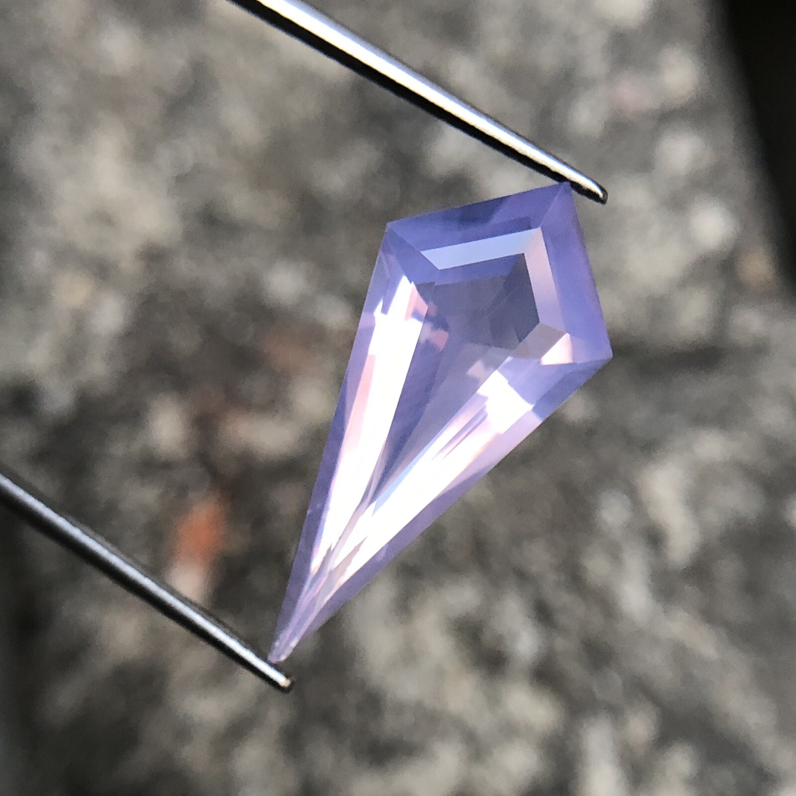 Natural 27 MM Lavender Quartz Kite Shape, 6.80 Carat Lavender Quartz