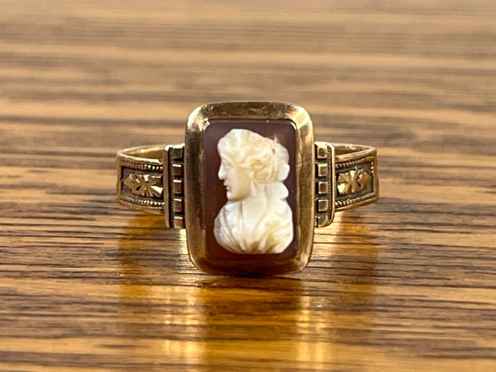 1880s Victorian 14k Gold 3.22g Antique Shell Cameo Etruscan Ring Size 9.5 RARE