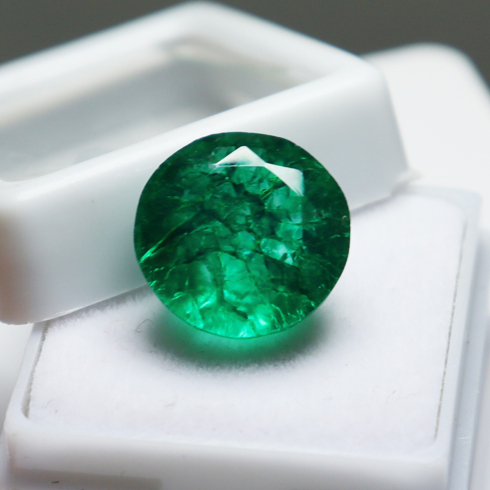9.55 Ct Natural Rare Round Cut Colombian Green Emerald Certified Loose Gemstone
