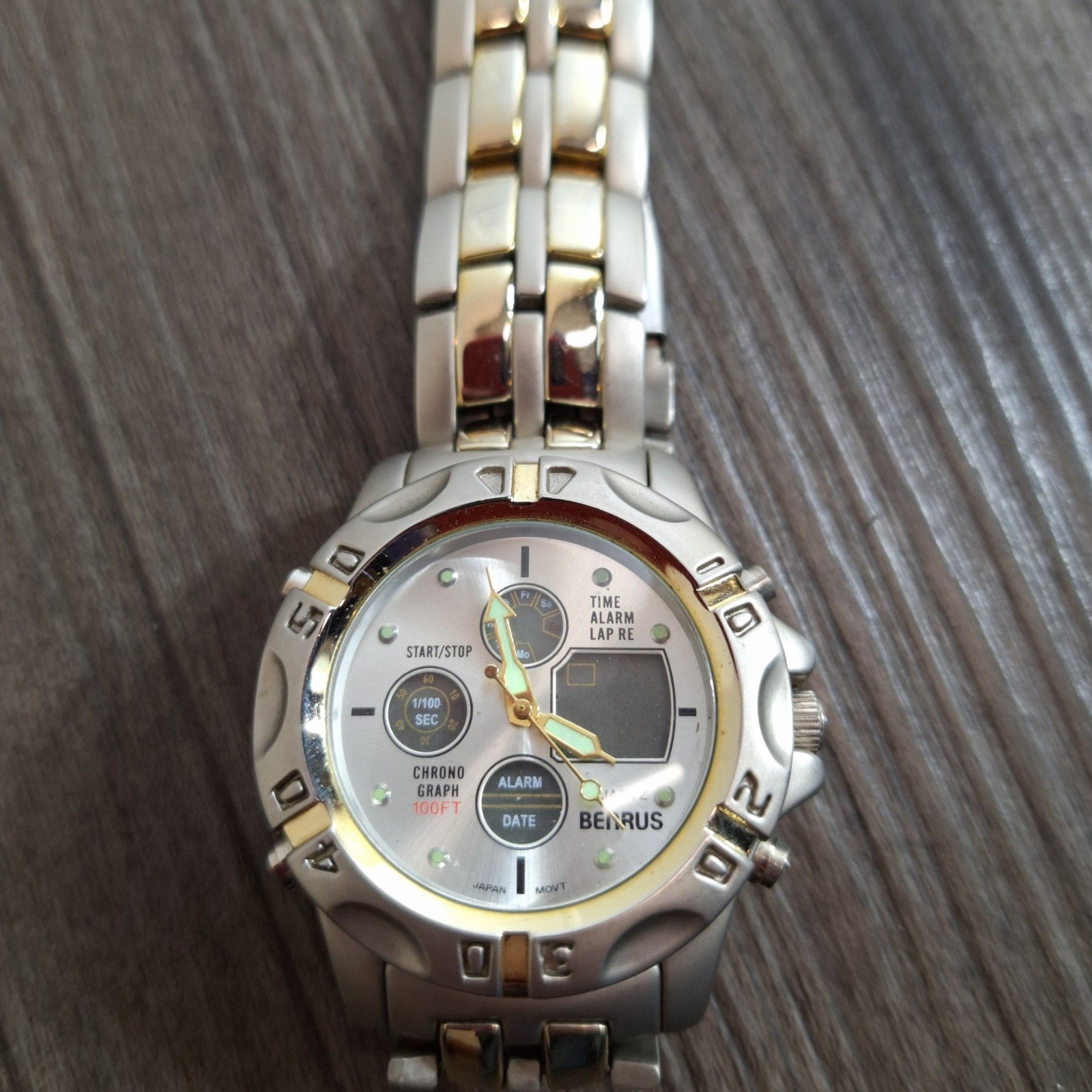 Benrus Advance Mens Chronograph Watch Two Tone BNW25413W Silver Dial 100FT V377