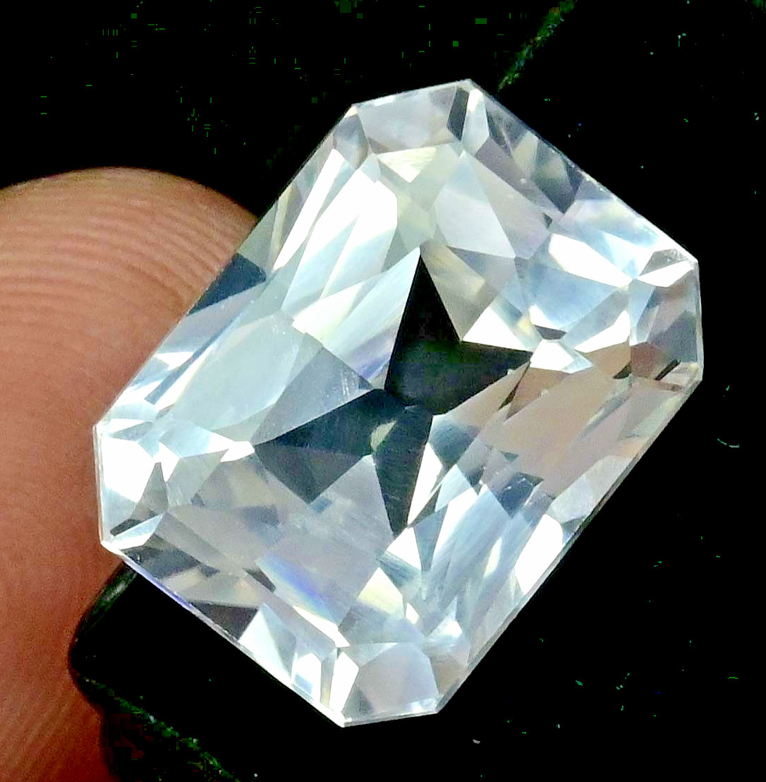 20.00 Ct Flawless Natural Montana White Sapphire Radiant Cut Certified Gemstone