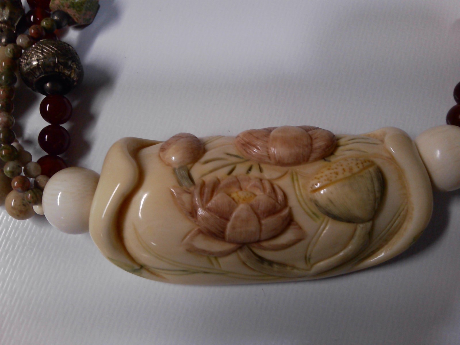 Vintage Hand Carved Bovine Bone Floral Pendant Roses & Necklace 25″