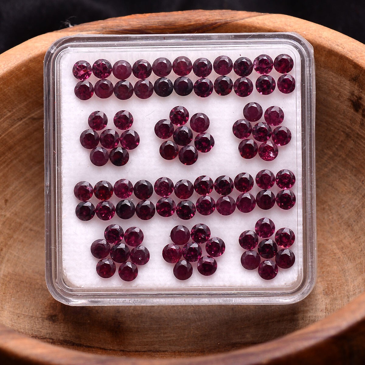 86 Pcs Natural Rhodolite Garnet 2.70mm Round Cut Untreated Calibrated Gemstones