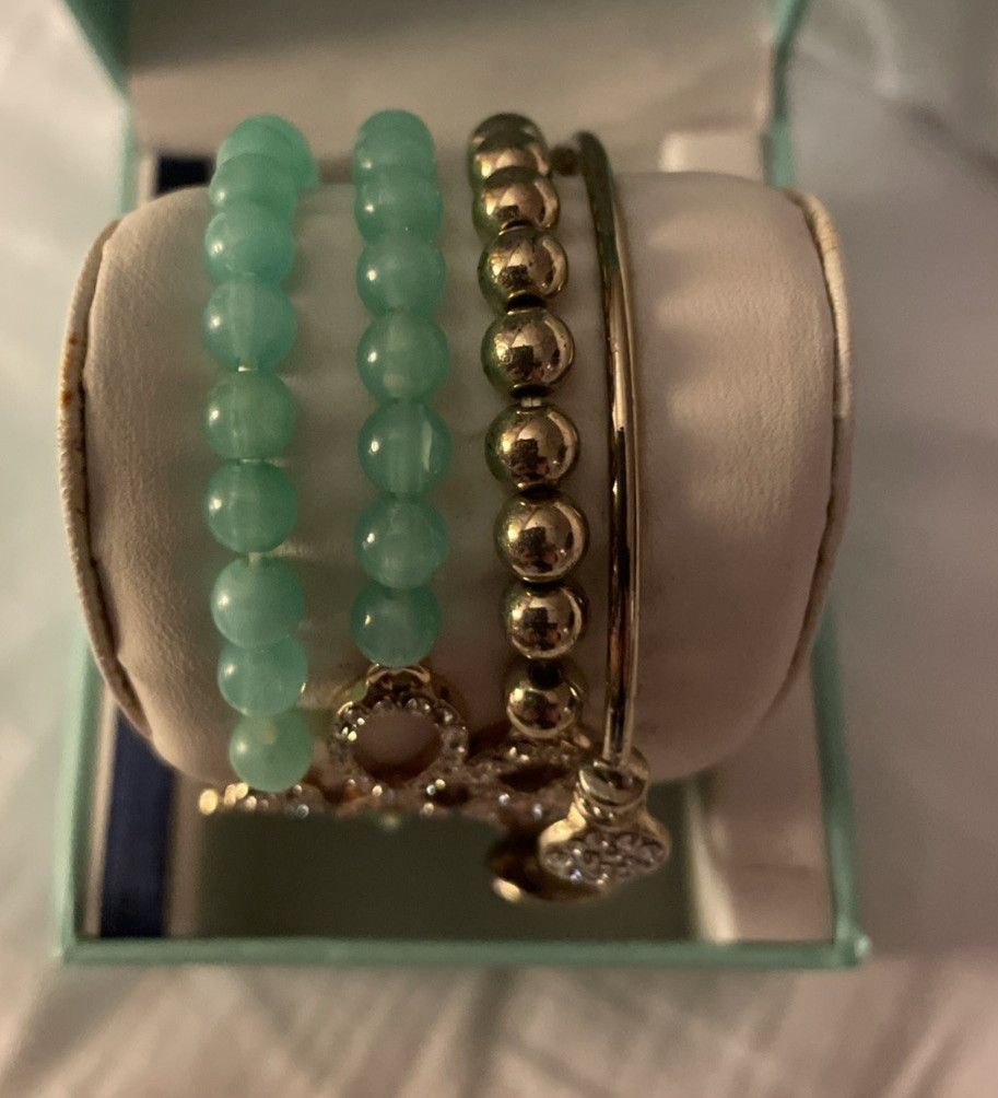Lovita Live. Love. Inspire. 4 Piece Stretch Bracelet Set