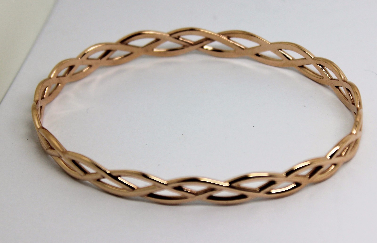 Kaedesigns Genuine 9ct 9k 375 Rose Gold Celtic Knot Oval Bangle 7.2cm X 5.2cm
