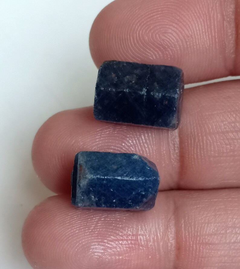 NATURAL Blue Sapphire Rough Unheated Untreated Sapphire For Pendent 38 Carat