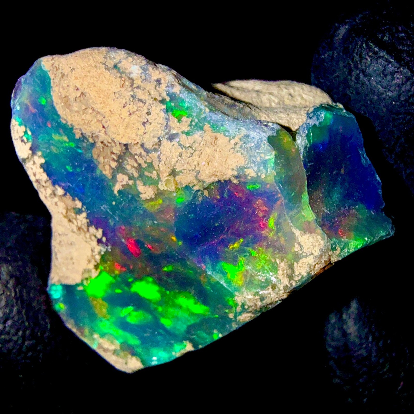 Ethiopian Opal, Natural Fire opal gemstone, Black Dry opal rough 27.5Ct 23×19 mm