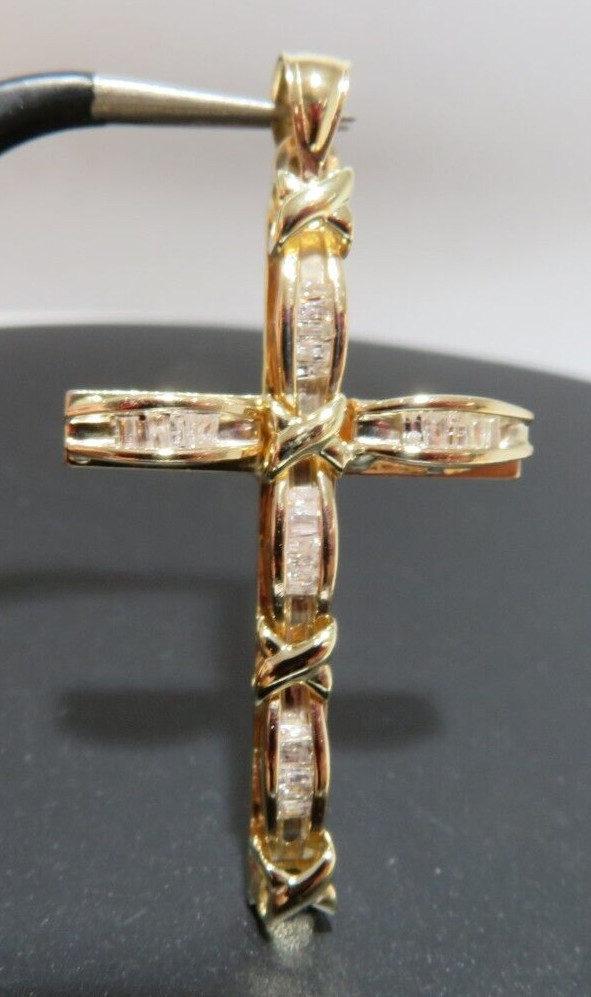 14K YG DIAMOND CLUSTER CROSS PENDANT 0.35 tcw 22.77 MM X 43.50 MM 5.47g(AI-2251)