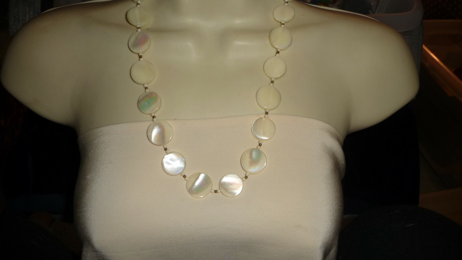 #10/4 vtg costume Necklace Mother of Pearl MOP Disks Plastic ?? Beads 10” L