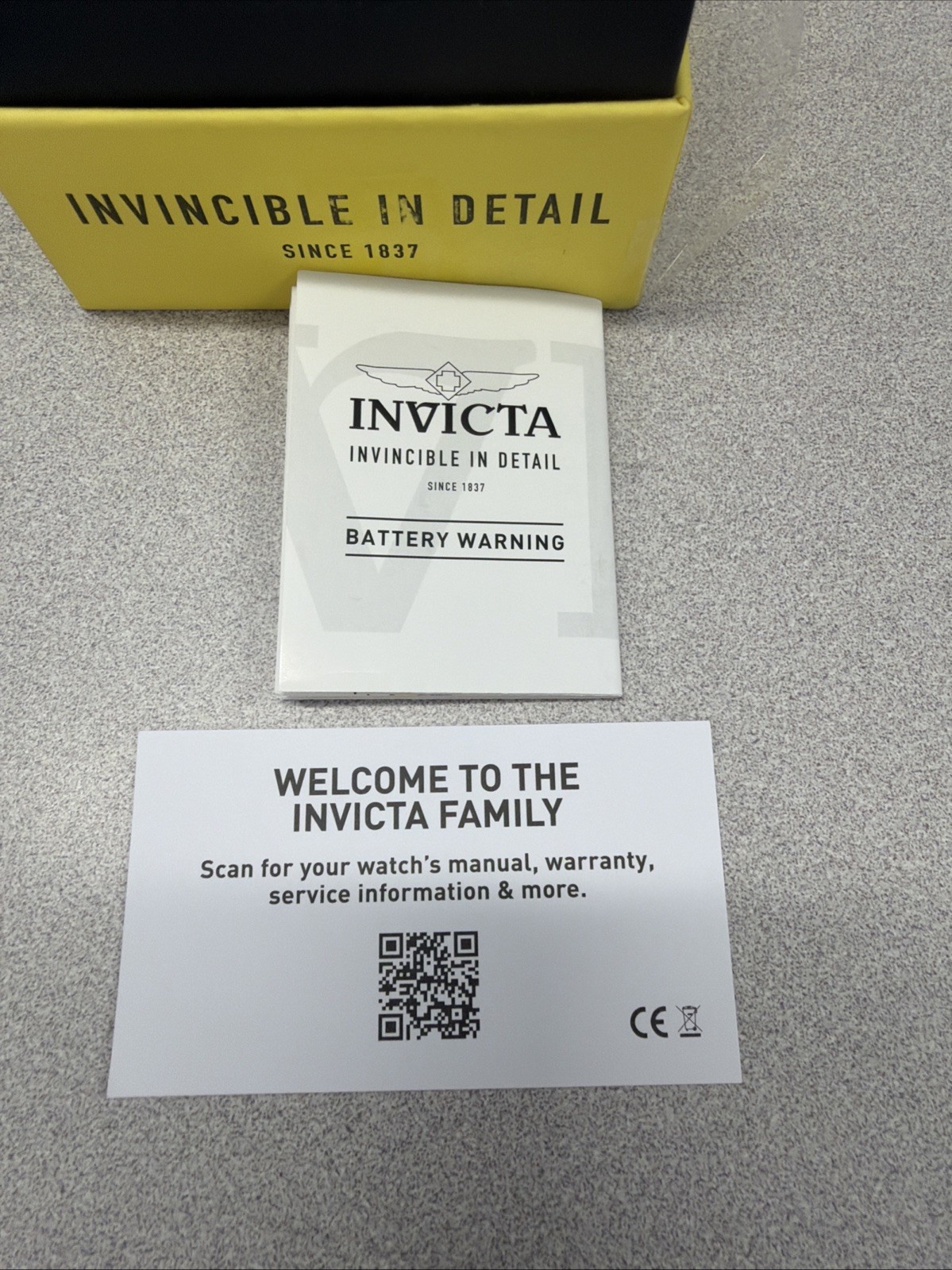 Invicta Bolt Men 52mm 25515 Chronograph gold/sunray Dial Gold Tone NIB