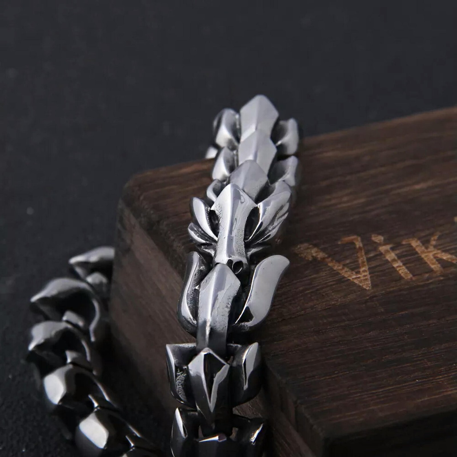 BESTSELLER Viking Stainless Steel Dragon Chain Wristband Mens Punk Bracelet