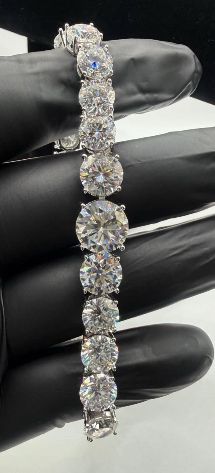 18K white gold Over sterling 925 silver Moissanite Graduated 10.6mm Tennis