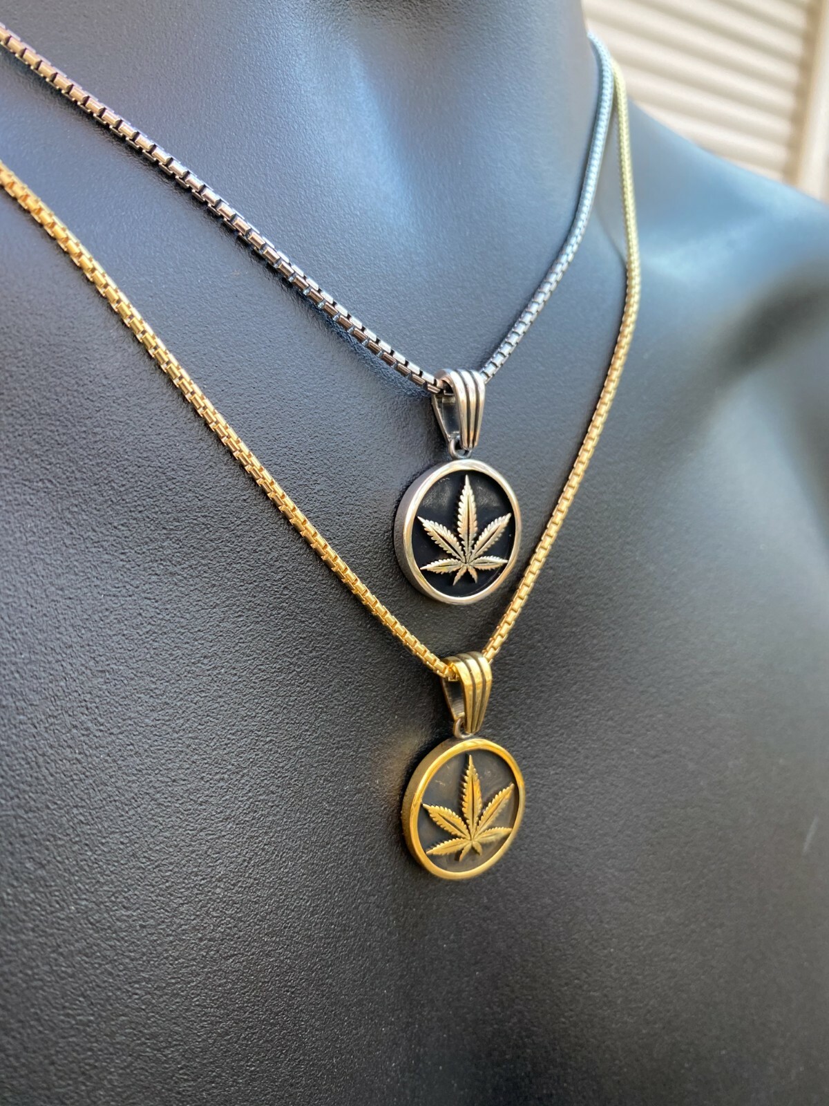 Solid 925 Sterling Silver Marijuana Weed Leaf Pendant Gold Plated Medallion