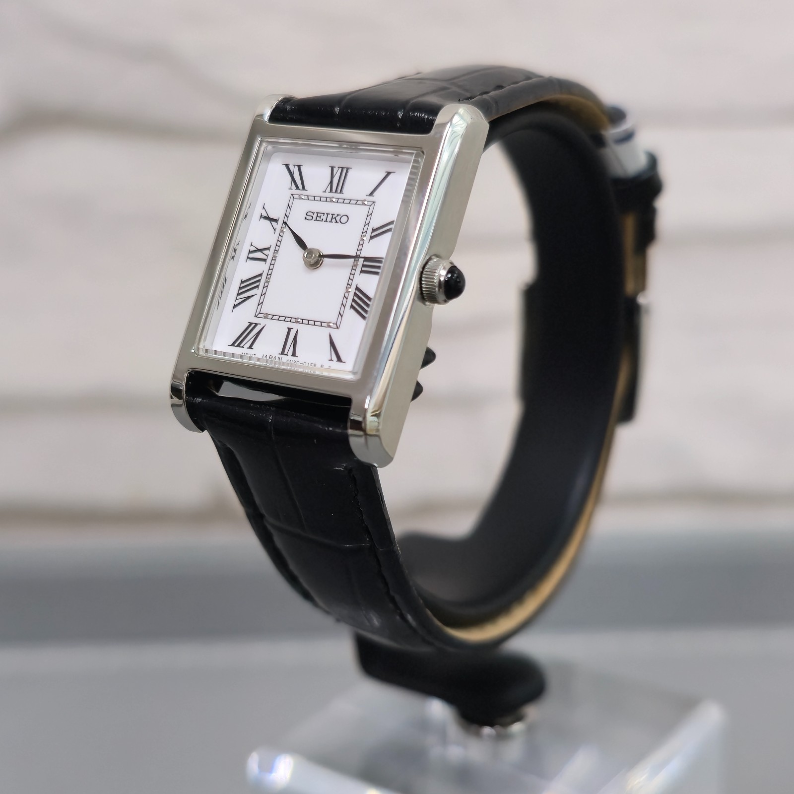Seiko Conceptual SWR107 (Seiko Tank) White Dial 19.6mm New Full Set Womens Watch