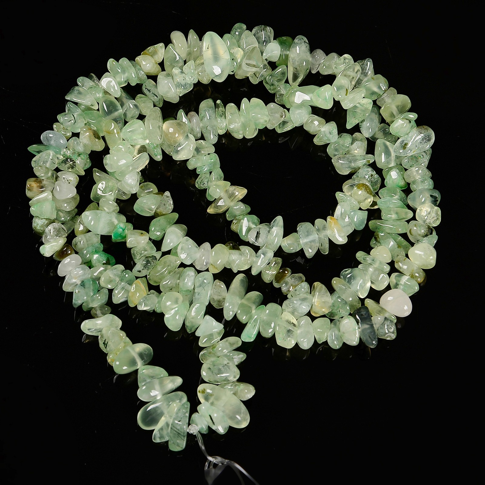 Natural Prehnite Irregular Pebble Nugget Chips Beads Size 7-8mm 32″ Strand
