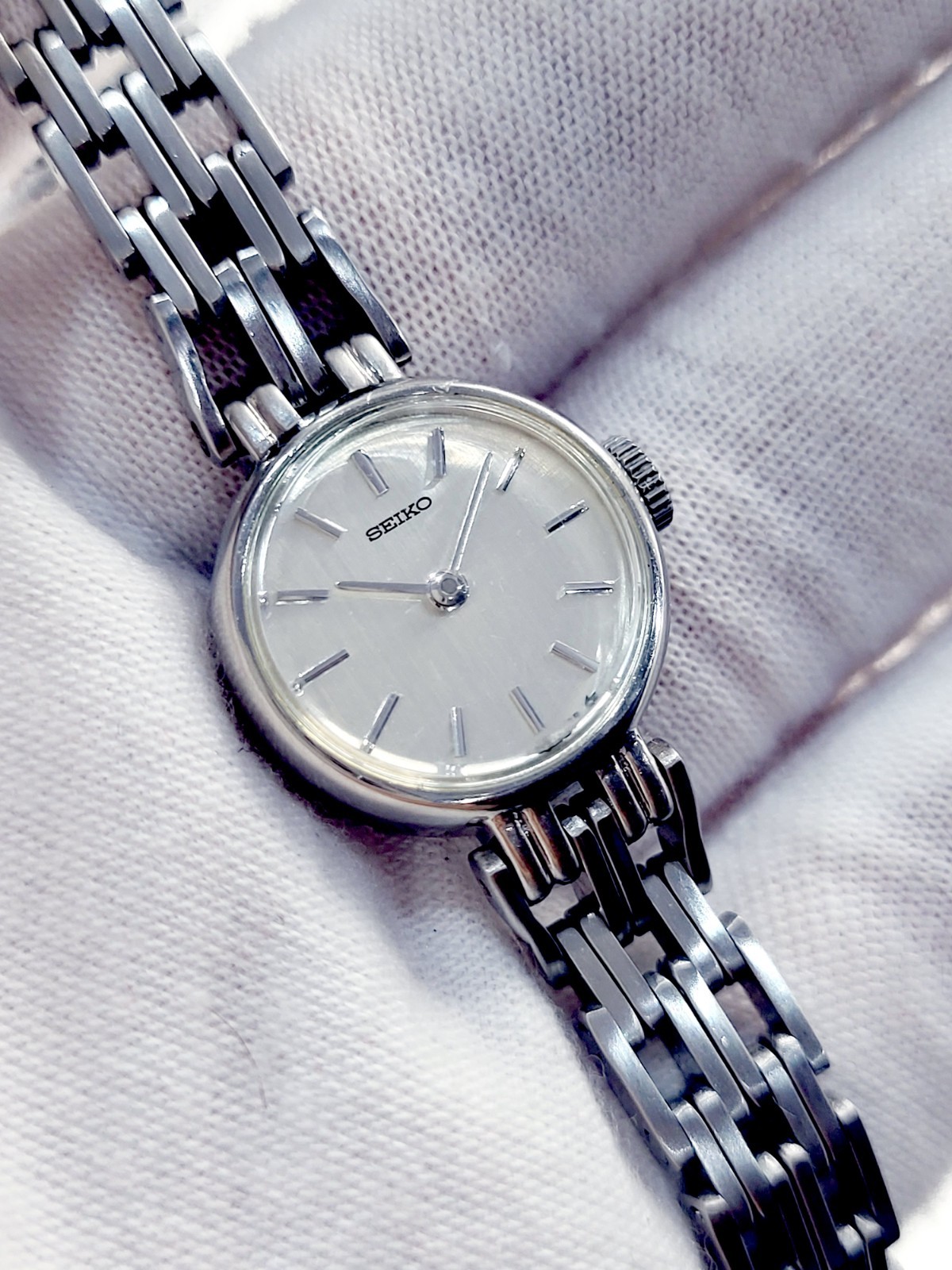 Seiko Ladies Mechanical 18mm Watch Ref. 1100-1400 Manual Wind Japan 1971 Works