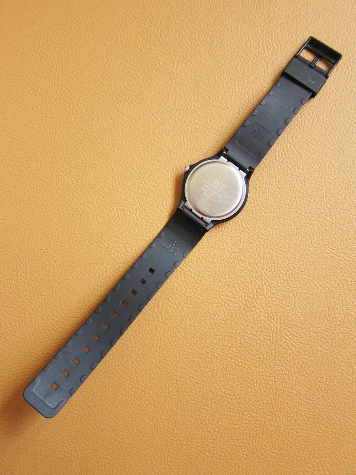 CASIO MQ-24 Unisex Quartz Watch w/ Champagne Dial