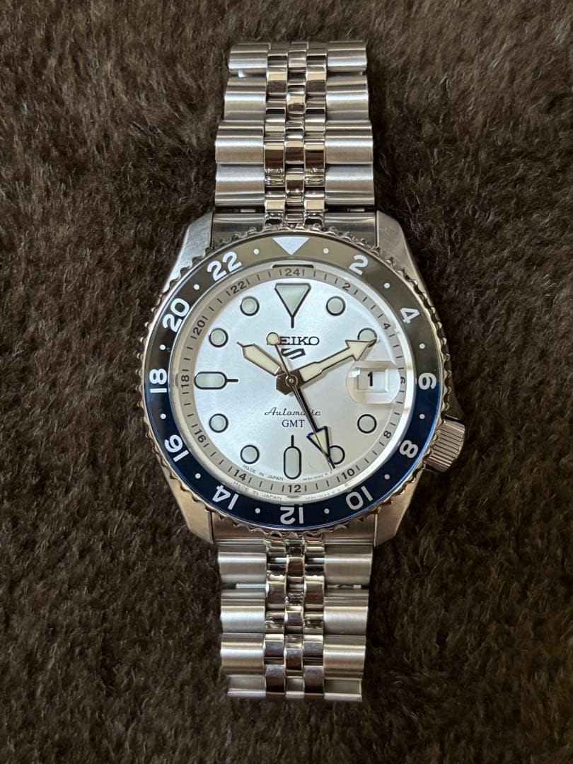 Seiko 5 SBSC017 Sports Silver Dial GMT Automatic Mens Wristwatch Authentic