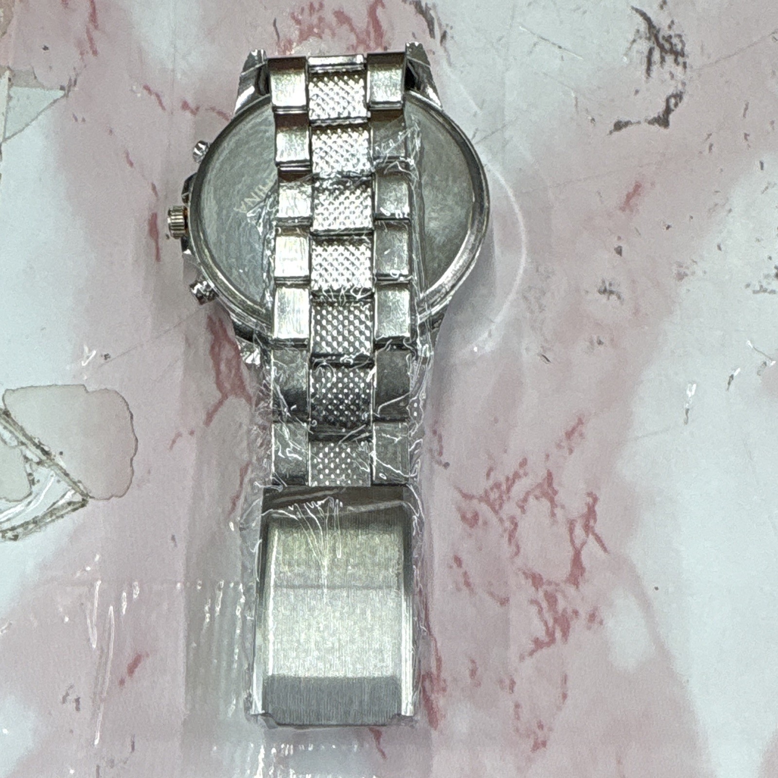 Geneva Men’s Chronograph Silver Tone Analog Quartz SS Bracelet 40-43.9mm