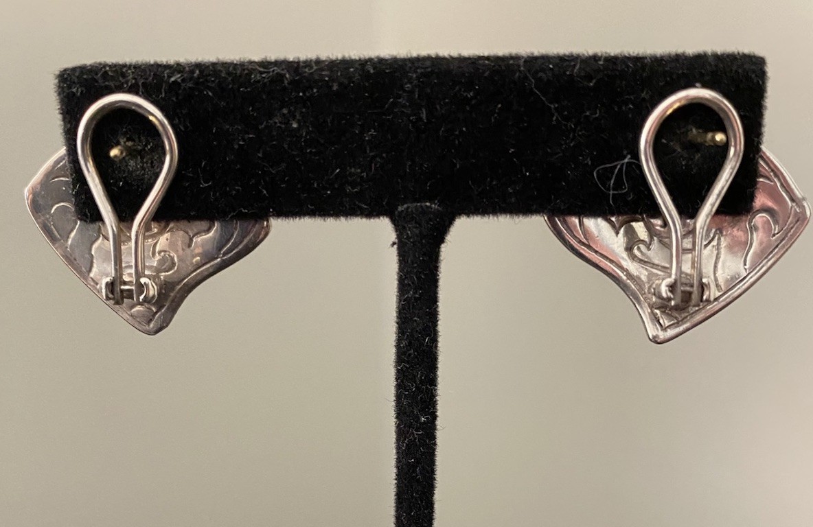 John Hardy Dayak Sterling Silver & 22K Gold Earrings Omega Clip Indonesia