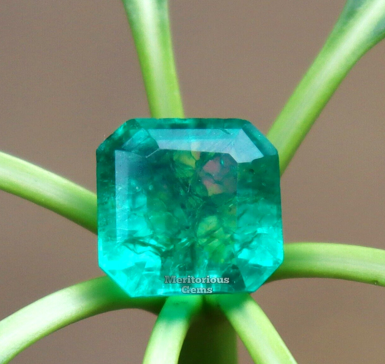 8-10 Ct Certified Natural Colombian Green Emerald Radiant Cut Loose Gemstone
