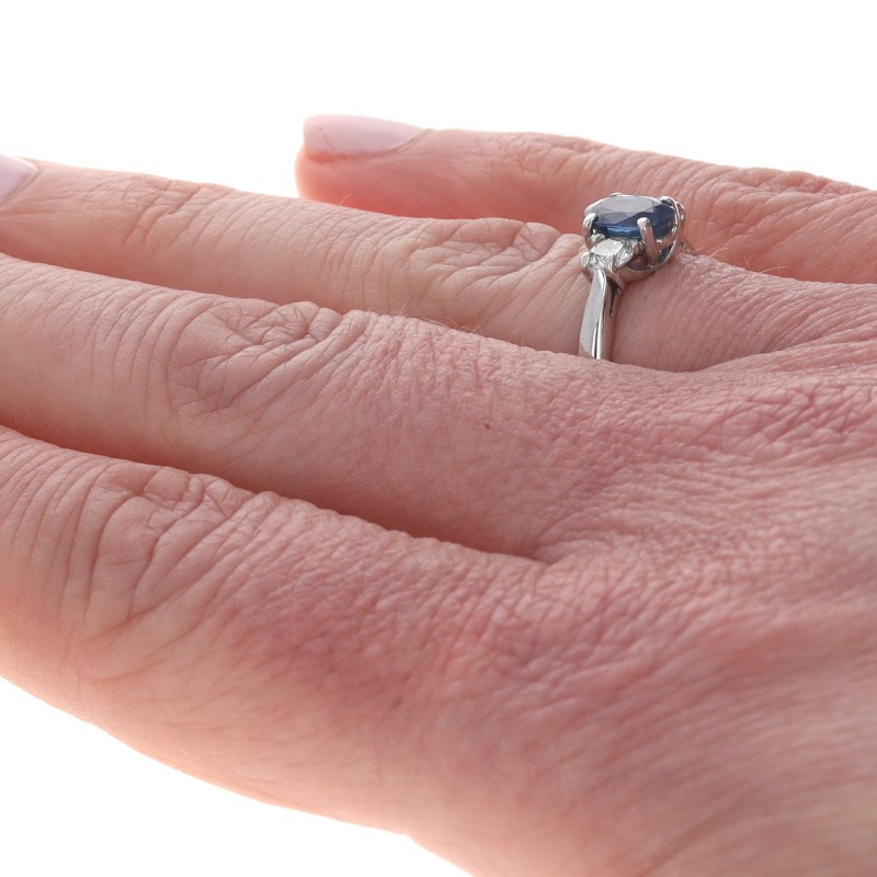 White Gold Sapphire Diamond Ring – 14k Oval 1.20ctw