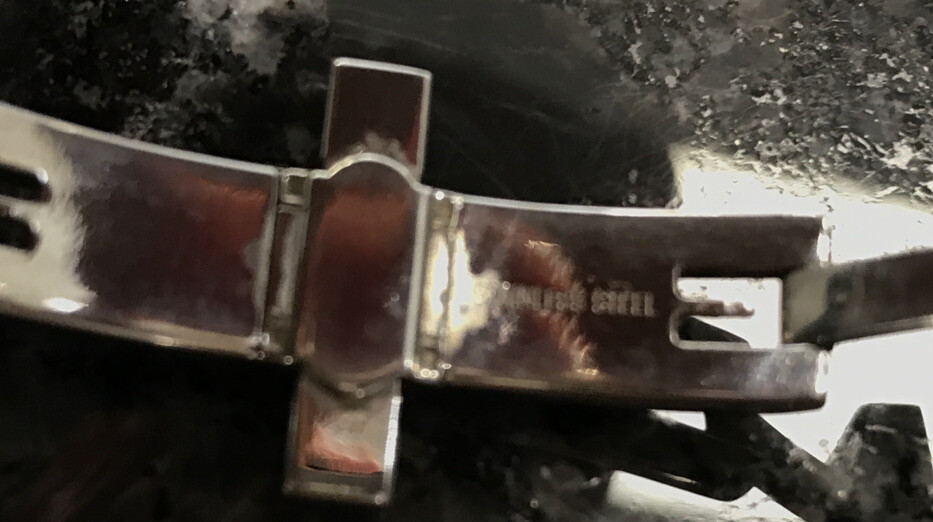 Gucci 2305L