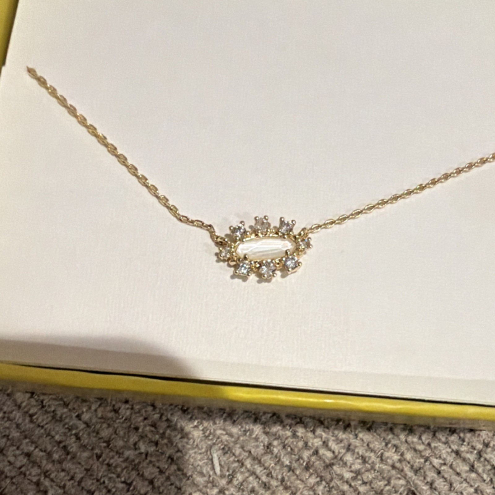 Kendra Scott Yellow Gold Plated Oval White Crystal Pendant Cable Chain Necklace