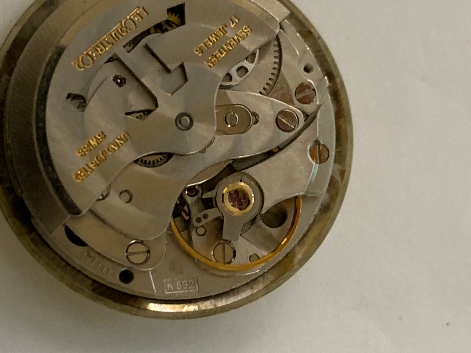 LE COULTRE 882 MOVEMENT COMPLETE WITH DIAL AND HANDS (4 markers on dial missing)