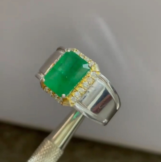 100% Natural Emerald Stone Sawati Emerald Ring Sterling Silver Ring 925 Purity