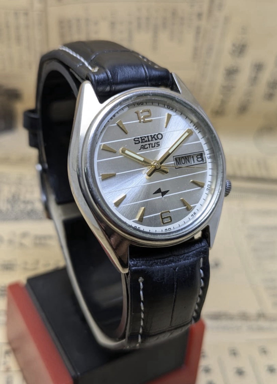 Vintage Seiko 5 Actus 7009 Automatic 21 Jewels Men’s Watch Japan Silver Sunburst