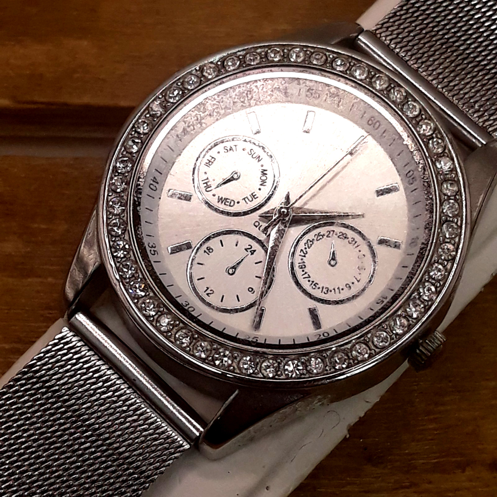Ladies Accutime Watch Corp. (WS 5364) Silver Tone Watch (Working)