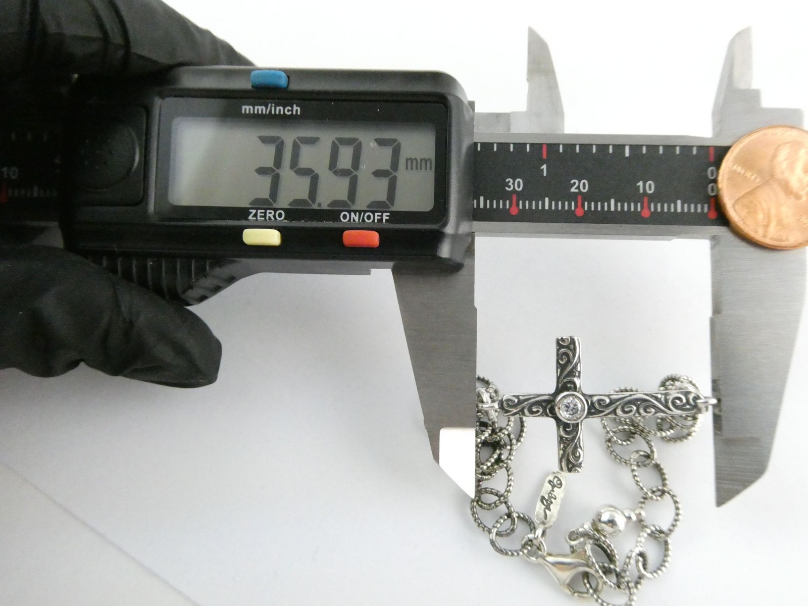Opulenza Israel Sterling Silver Cross Bracelet 925 8 Inch Length 8.5g Weight