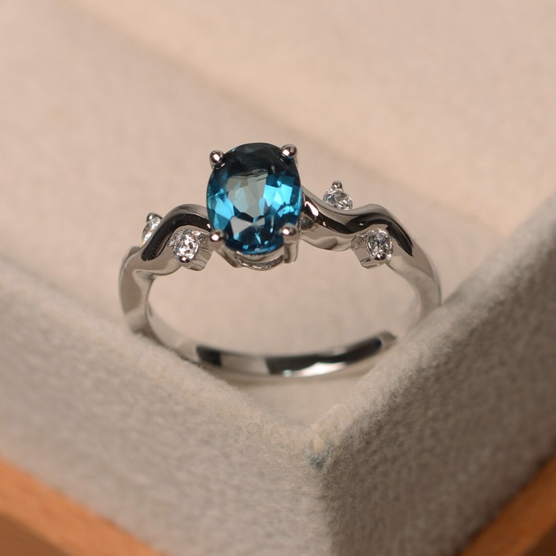 2CT Oval Blue Topaz Dainty 925 Silver Plated Statement Ring Duty Free