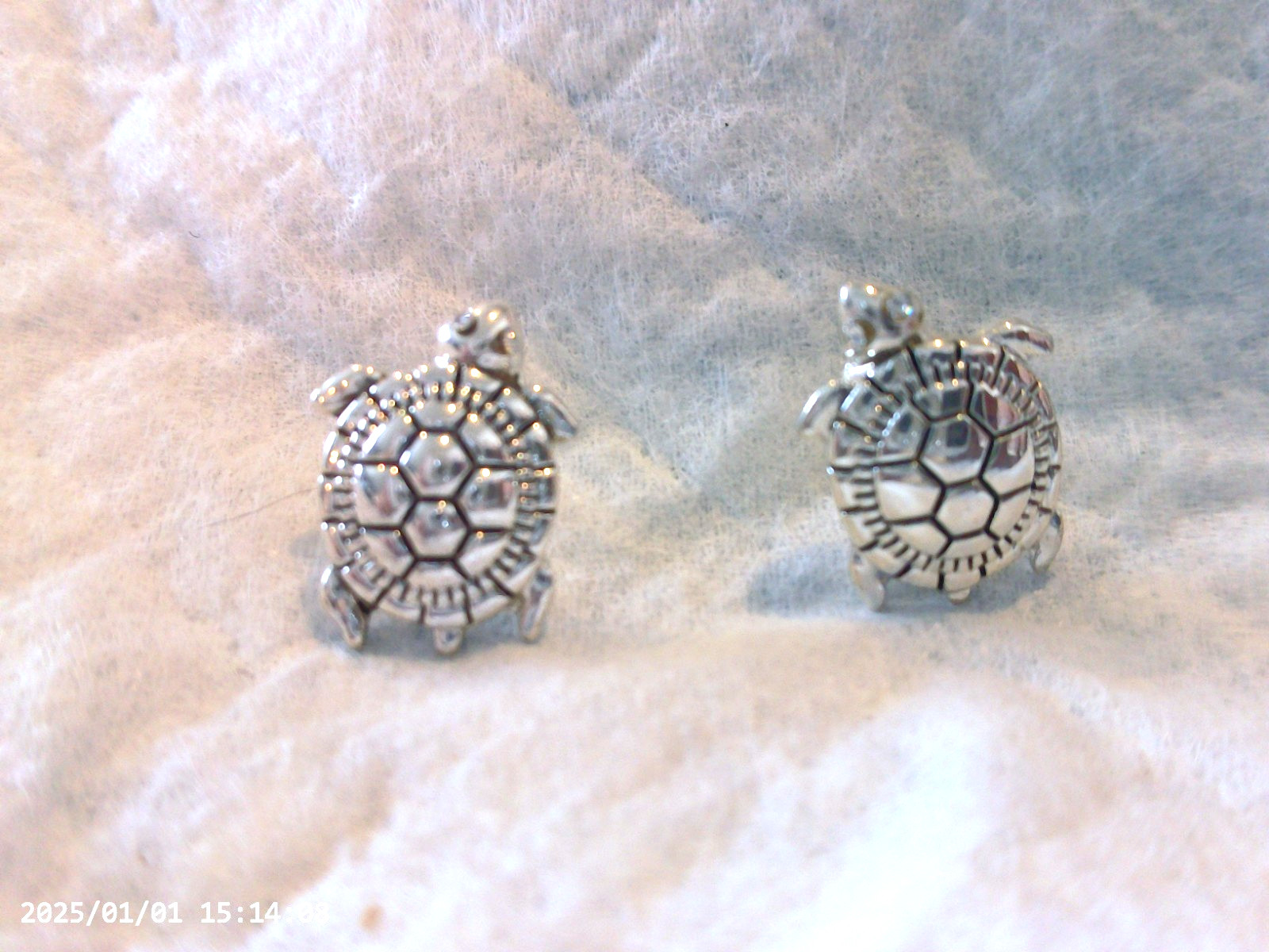 Beautiful Silver Toned Sea Turtle Post Earrings ( please read )