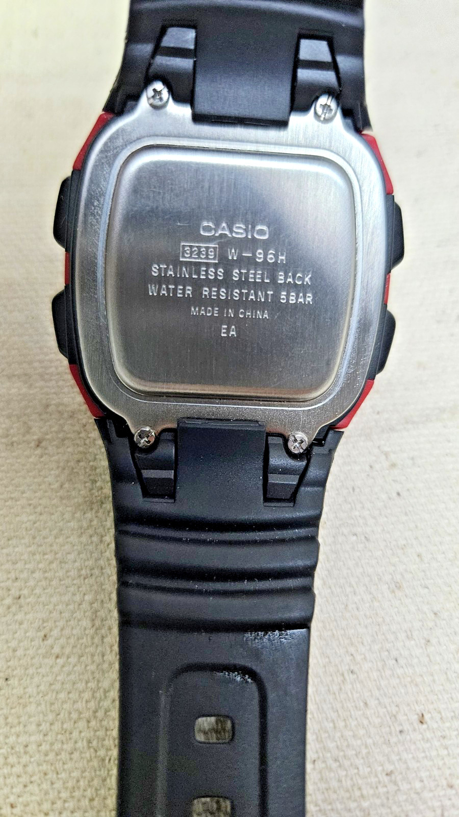 CASIO ILLUMINATOR W-96H RED & BLACK MENS WATCH NEW NEVER WORN