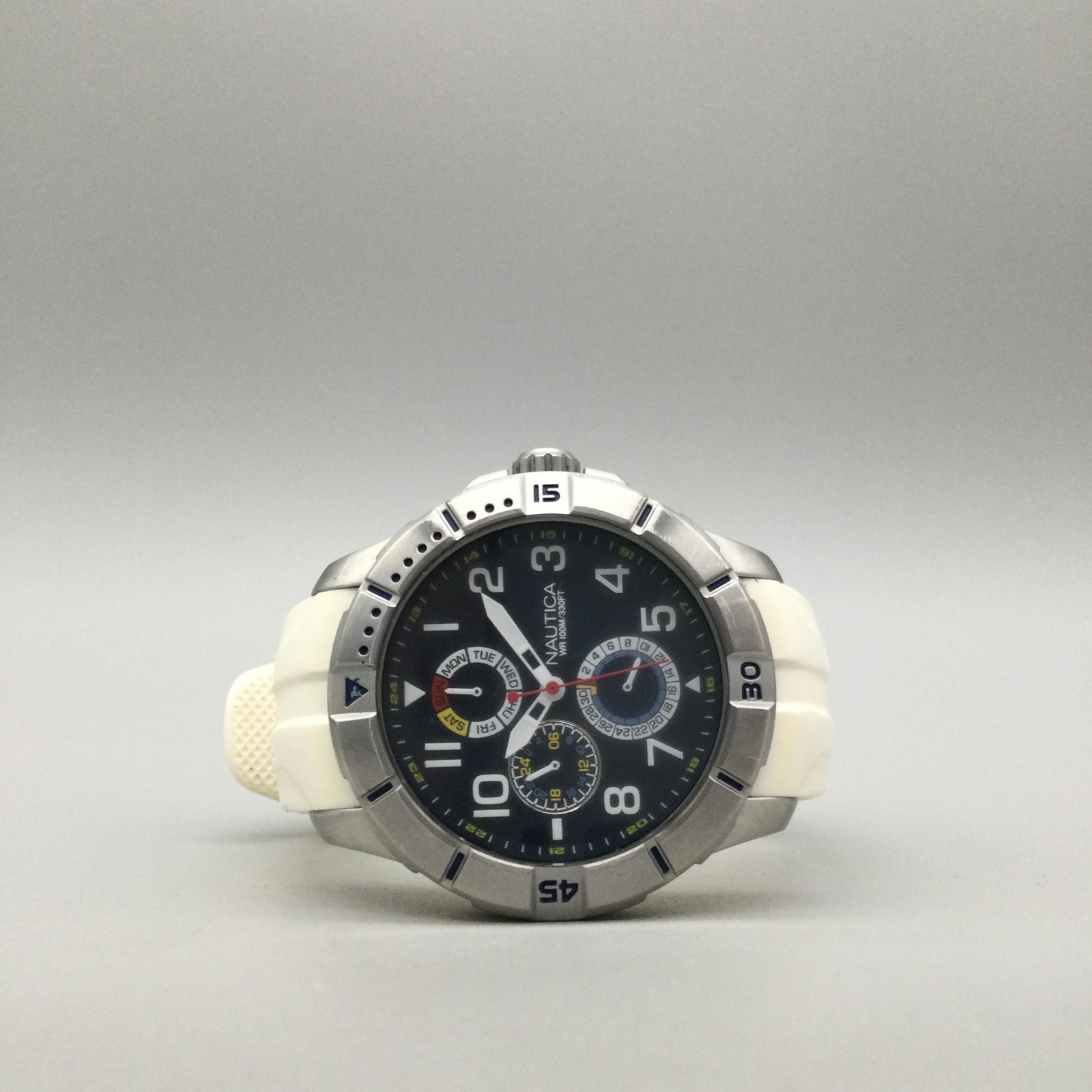 Nautica NA12514G Watch Mens 48mm Stainless Case White Silicone 100M New Battery