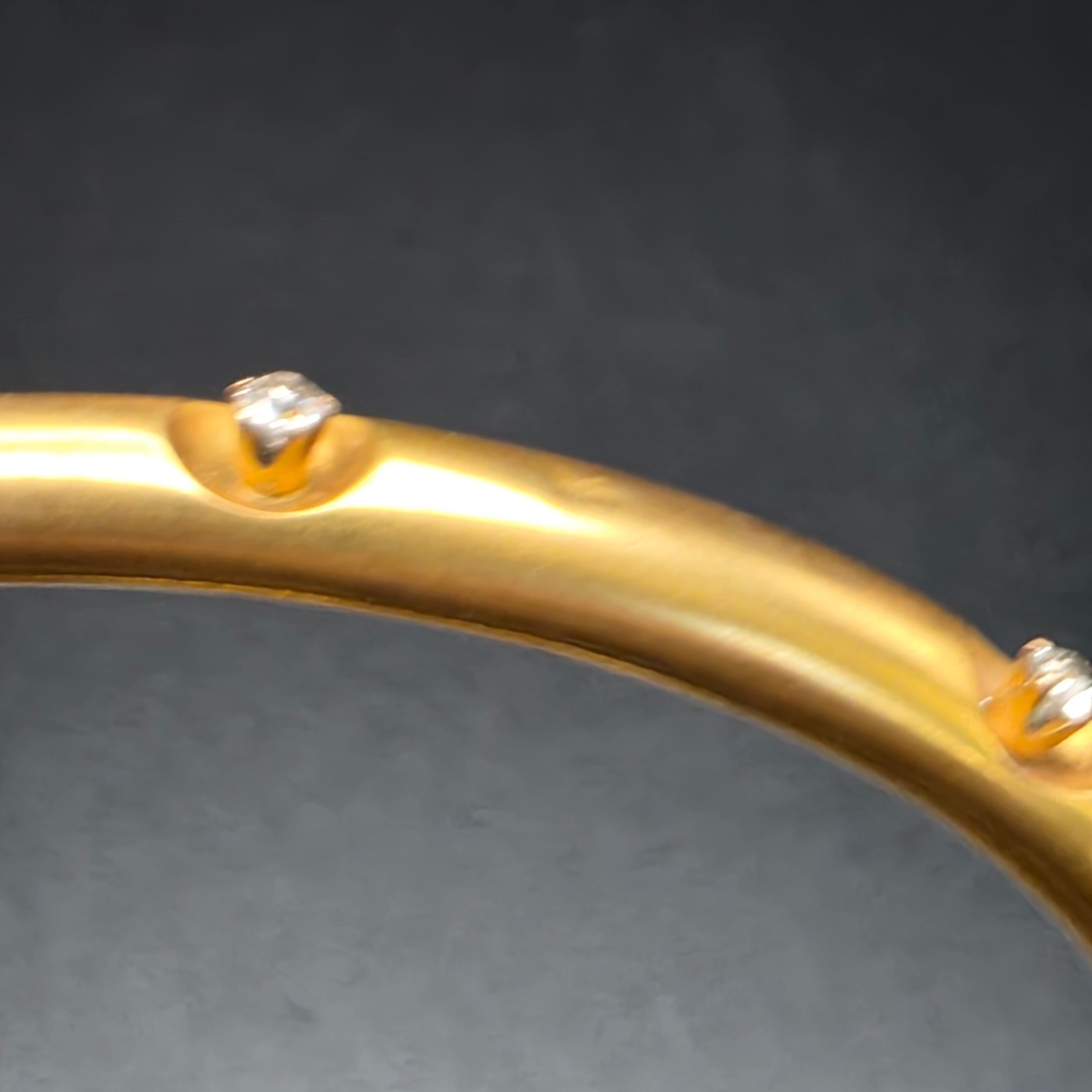 Antique Victorian 14K Gold Belcher Set Hinged Bangle Bracelet. Estate Find 7.69g