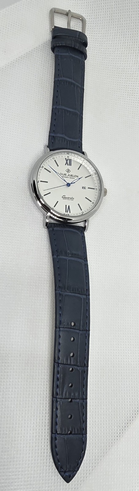 Man’s Classic Luxury Round Date Silver Tone Case Blue Leather Strap Watch 13