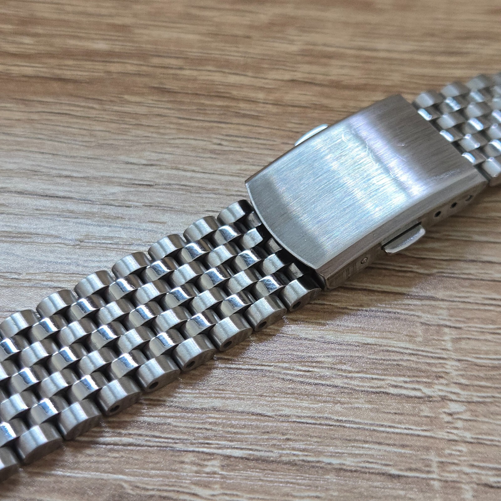 Rare and beautiful stainless steel watch bracelet/watch band 18mm